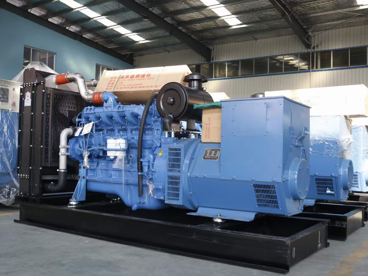 徐水柴油发电机组空气滤清器多久需要更换一次？