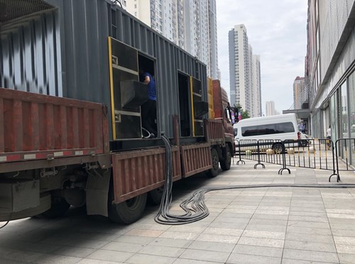 徐水冷却液不足的情况下如何检查柴油发电机组？