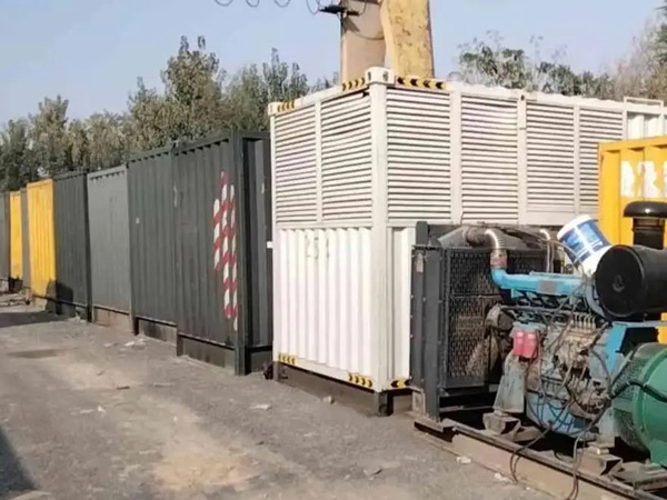 徐水200KW柴油发电机机组每小时油耗是多少？