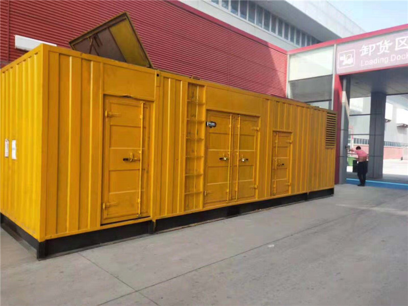 徐水柴油发电机组预热机油时需要注意哪些安全事项？